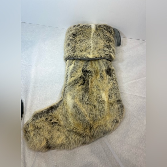 Faux Fur Stocking 18” Long - Picture 5 of 6
